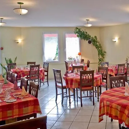 De La Poste Hotel Saint-Martin-sous-Vigouroux