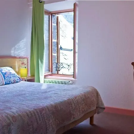 De La Poste Saint-Martin-sous-Vigouroux